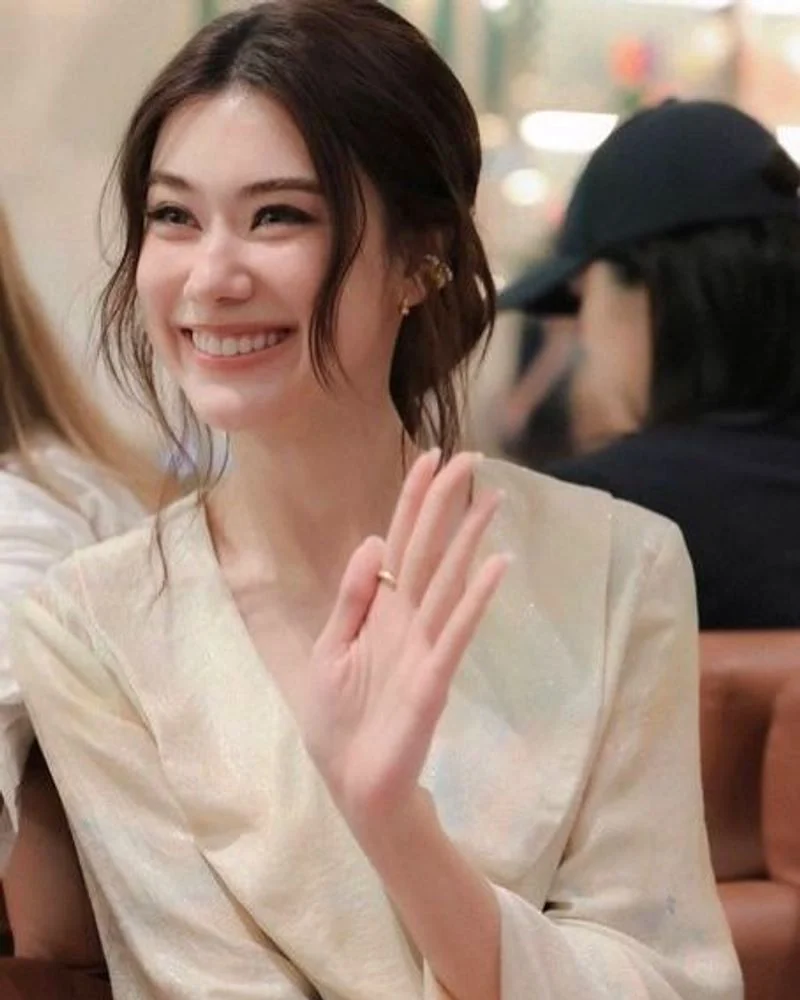 ลีน่า ลลินา ภาพโปรไฟล์ล่าสุดปี 2026